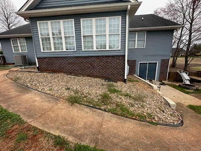 Gallery photos for Revamp Your Landscape with Rich Mulch: Image #2