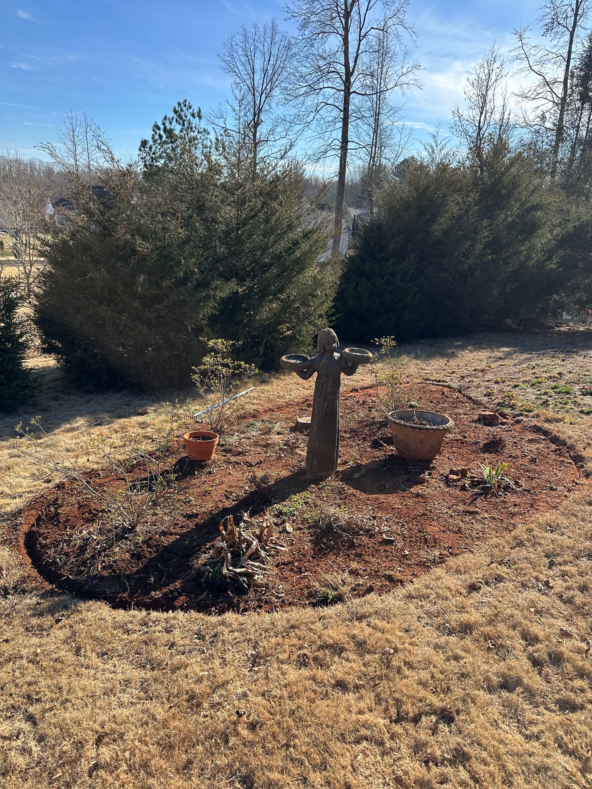 Gallery photos for Fresh Mulch Installation and Garden Bed Renewal: Image #6